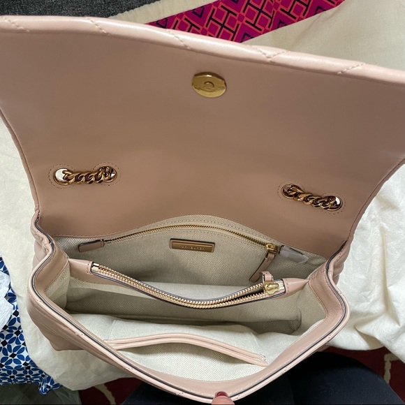 SOLD OUT Kira Chevron Leather crossbody bag. - Picture 6 of 6